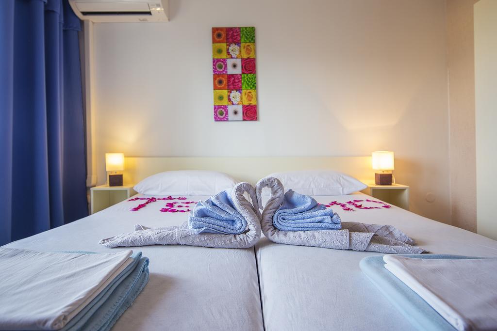 Guest House Zeba & Riviera シロ エクステリア 写真